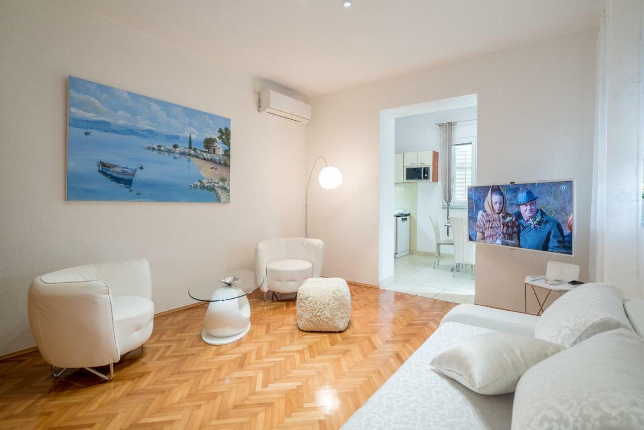Adam Apartments Stobreč Kültér fotó