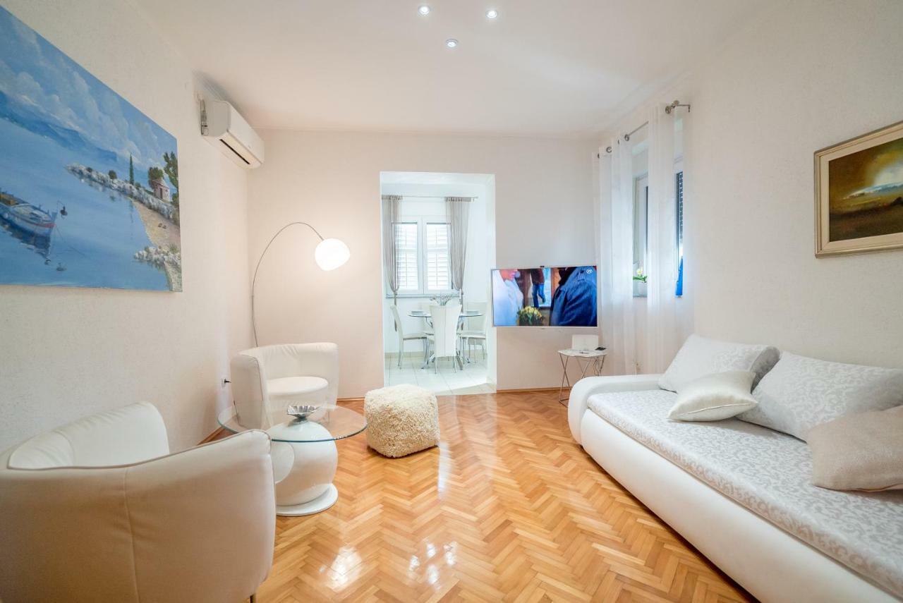 Adam Apartments Stobreč Kültér fotó