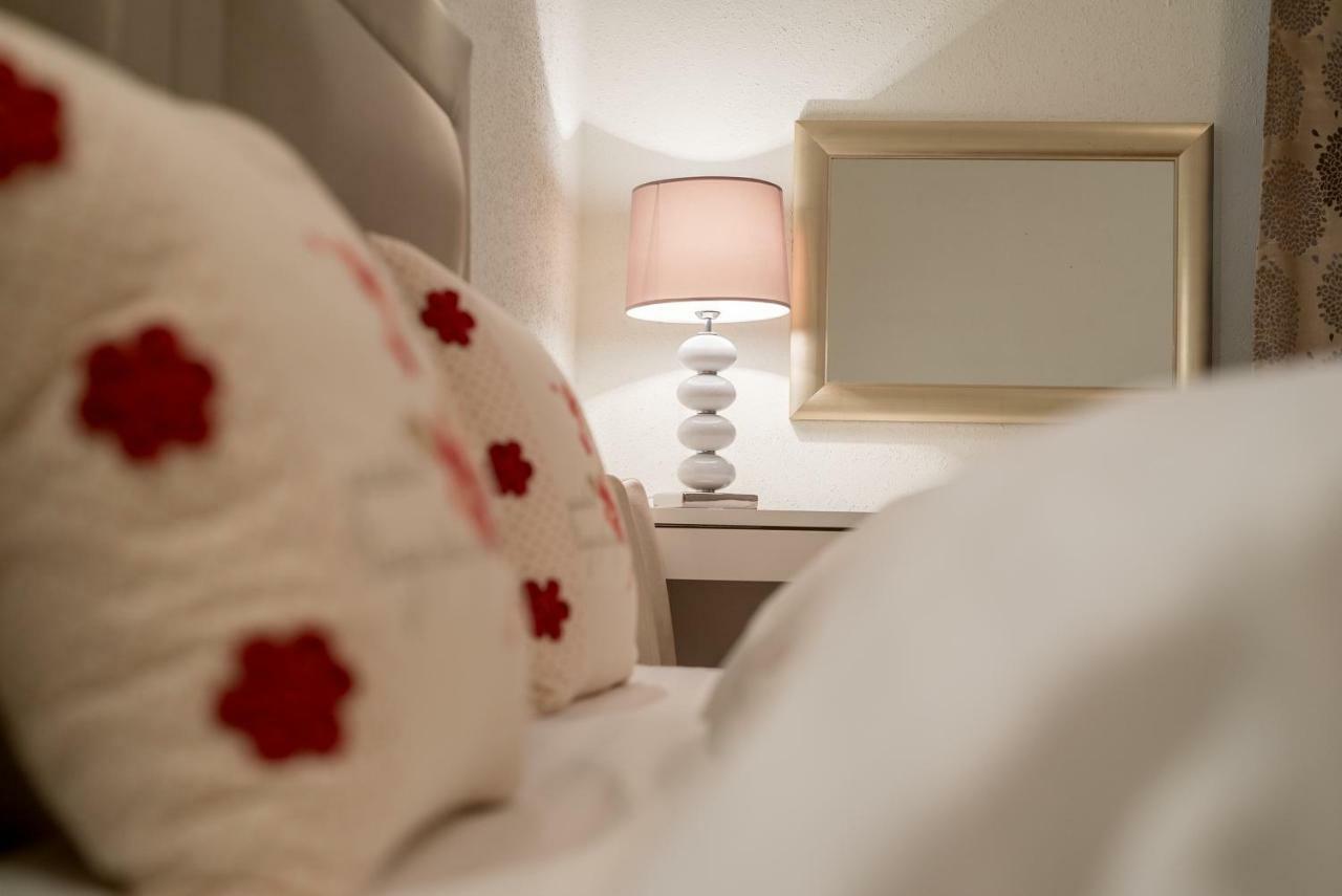Adam Apartments Stobreč Kültér fotó